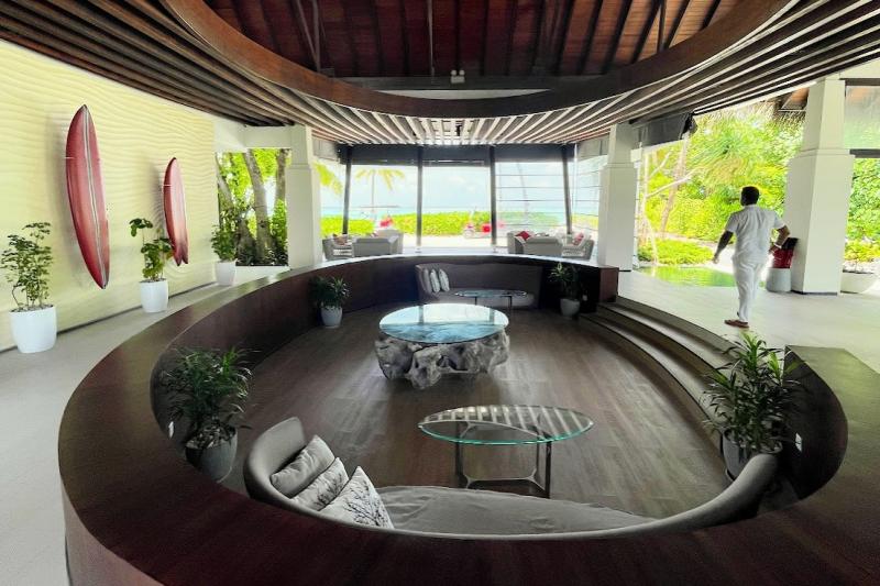 リゾートに到着後、まずはこちらのラウンジでチェックインします