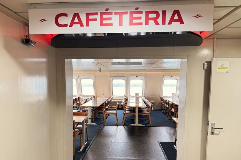 カフェテリア