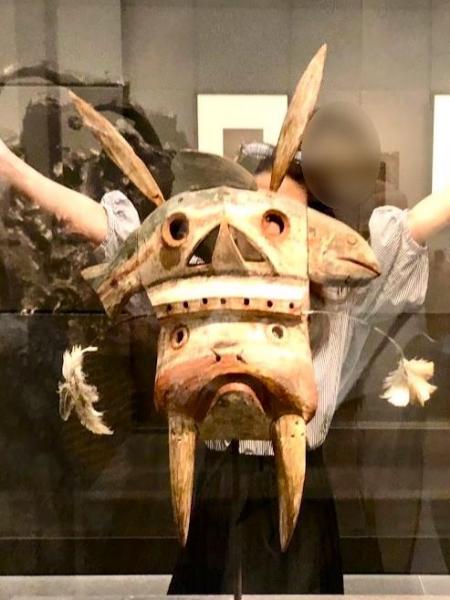 シャーマン（呪術あるいは宗教的職能者）の儀式用マスク