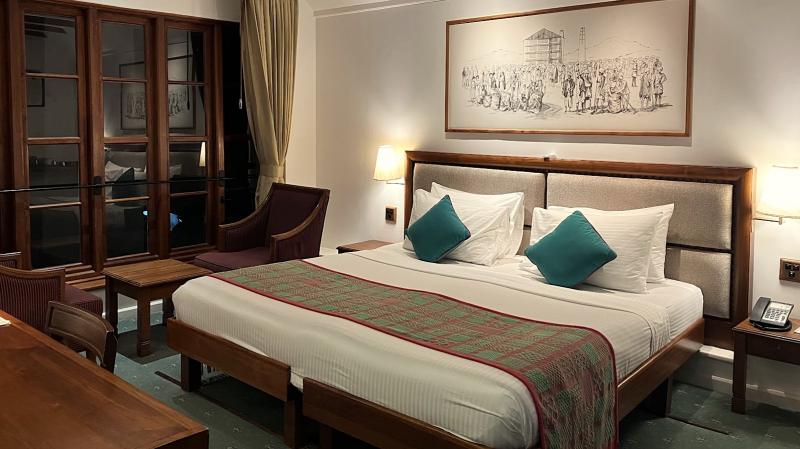 客室も落ち着きのあるコロニアル調