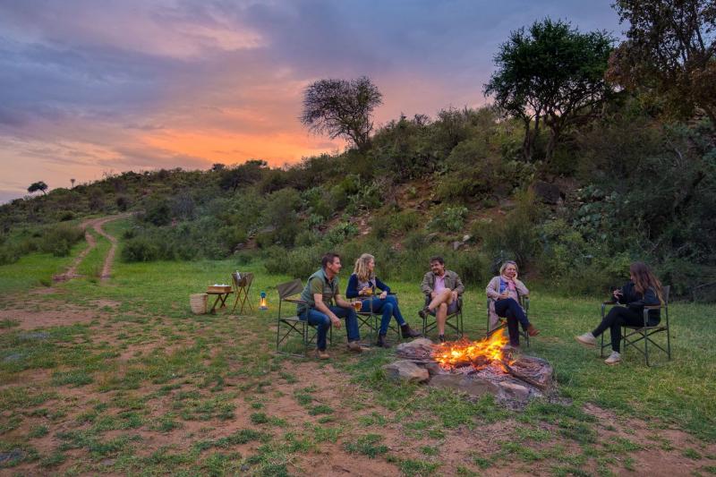 サンダウナー　©Elewana Loisaba Tented Camp, Kenya by Mario Moreno