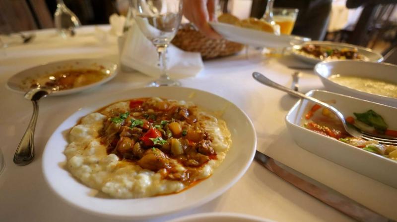 Vezirhan レストランで初のトルコ料理！お肉が美味しい！