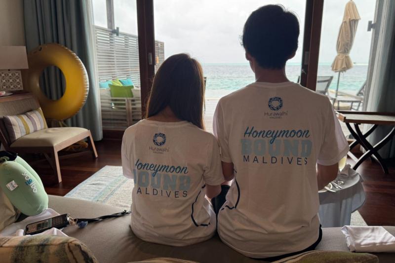 フラワリのハネムーンTシャツもいただきました！