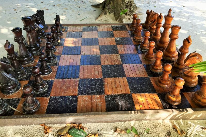 ビーチの一角にはこんな巨大なチェスがありました！！