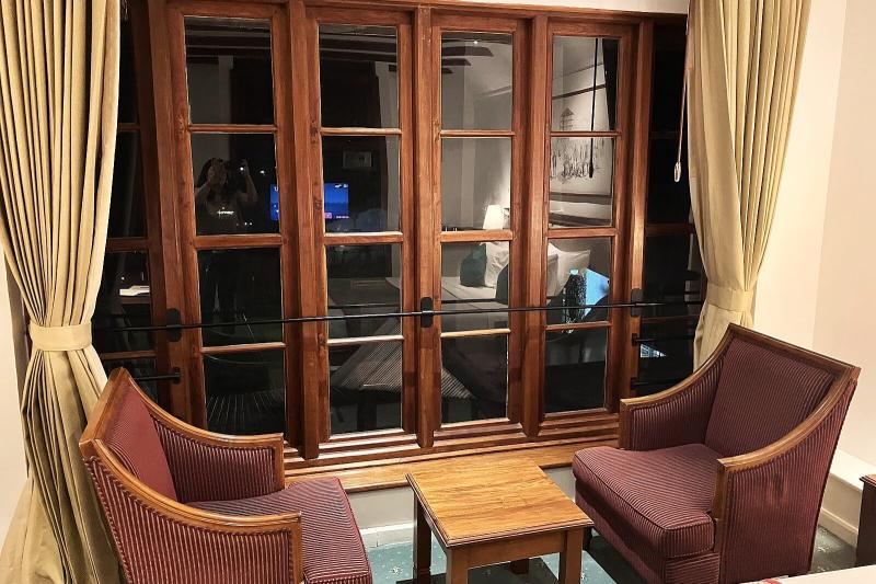 窓辺のくつろぎスペース