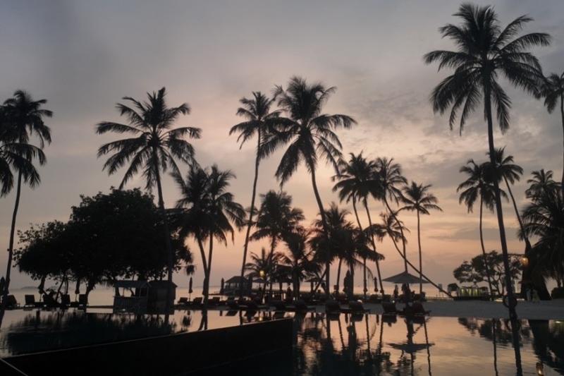 夕焼けはきれいすぎて忘れられません