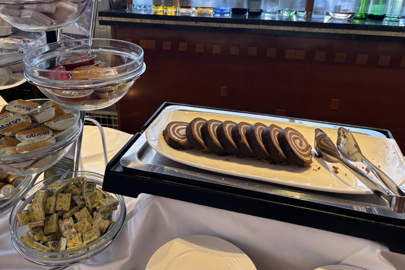 このチョコケーキが美味しくて、朝からふたつも食べちゃいました