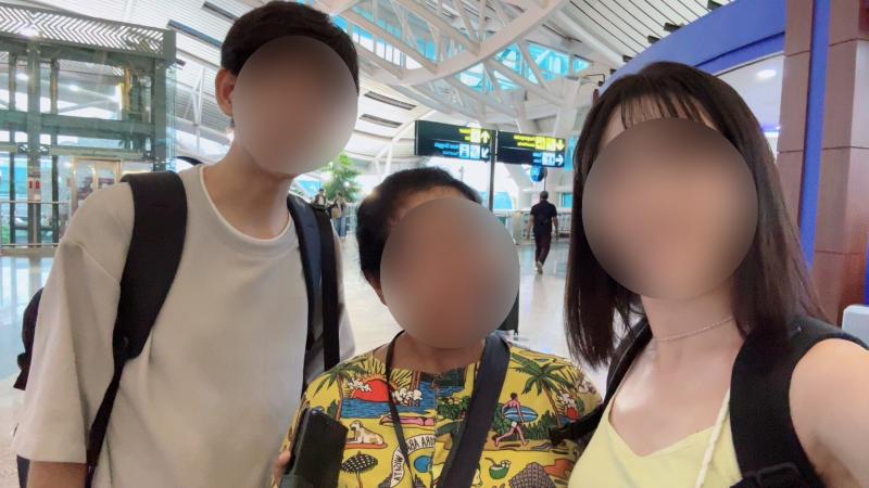 バリ島のデンパサール空港にて withガイドさん