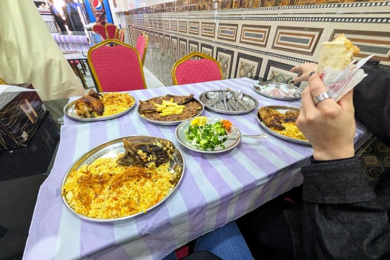 山岳地方の食事