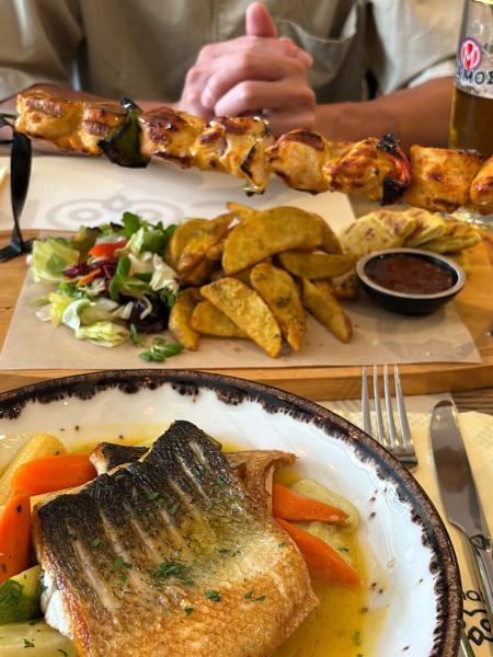 アテネのレストラン「Athena's cook」での料理