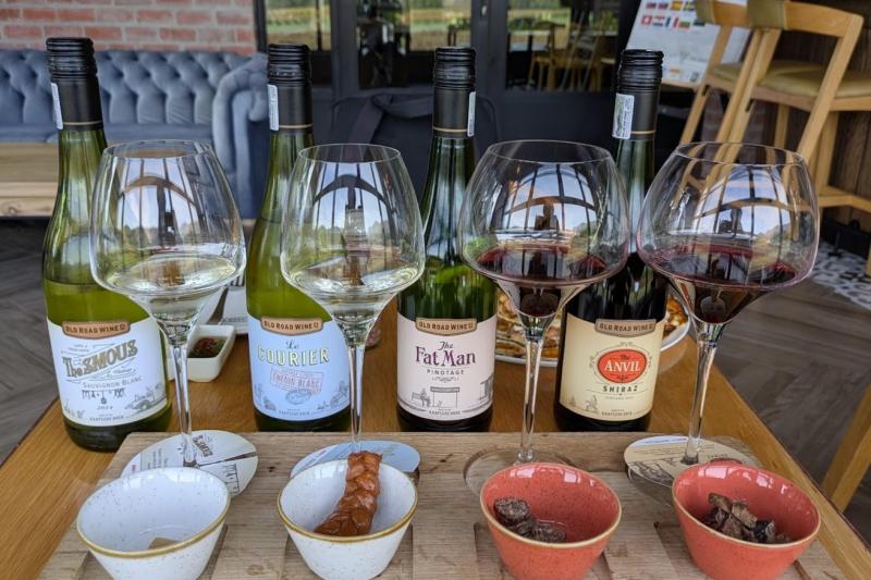 ワインとおつまみのペアリングセット