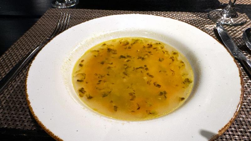 ベジタブルスープ。野菜の甘みとスパイスが絶妙です