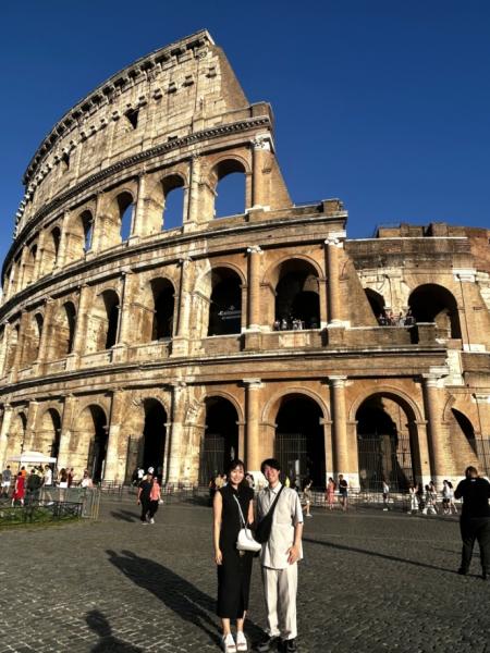 楽しみにしてたローマにあるコロッセオへ！ 歴史を感じました