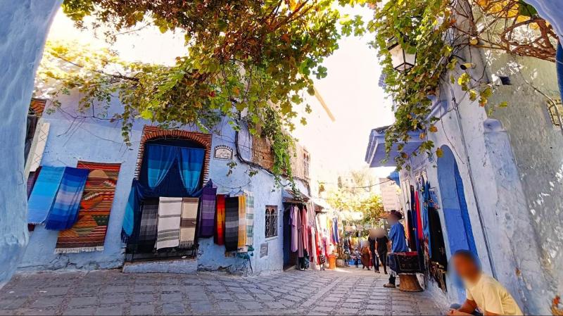 お土産屋が多い路地