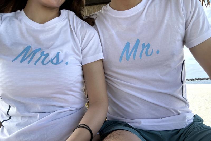 Mr &MrsのTシャツ。リゾートからのプレゼントです