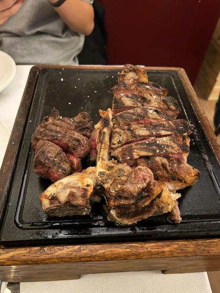 ザ Ｔボーンステーキ！ でかい！！
