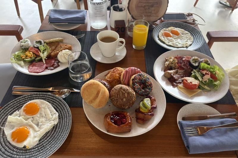 「アイランドキッチン」で朝ごはん