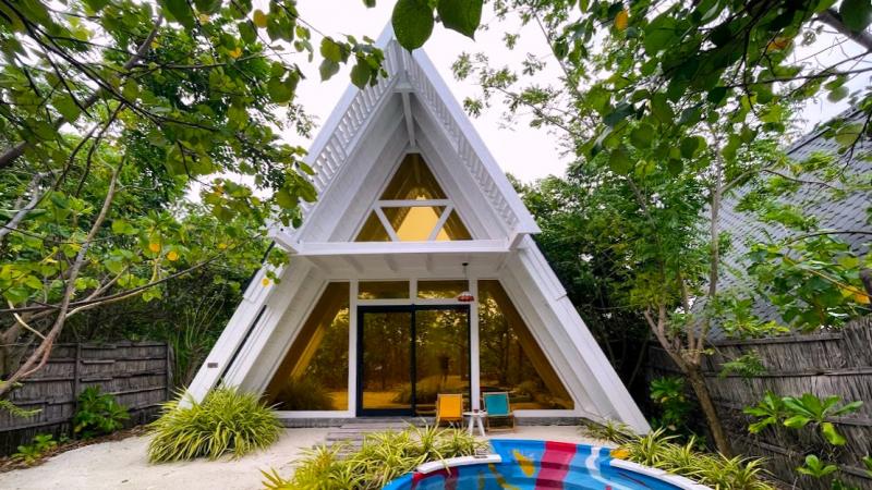 テントのような形状のお部屋