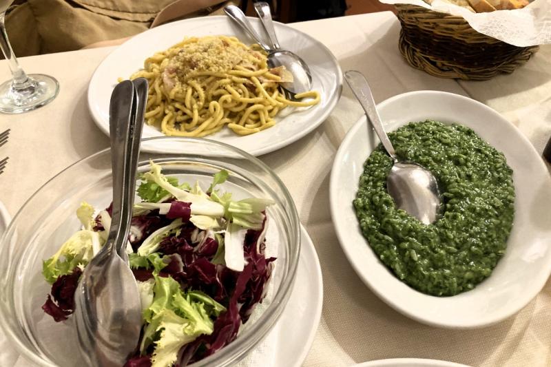Trattoria I Due Gのほうれん草のリゾット＆グアンチャーレとペコリーノのピチ
