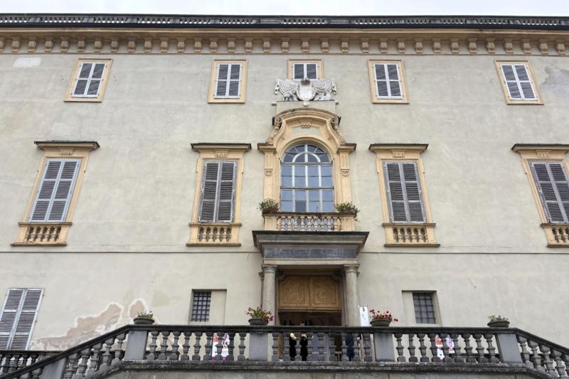 料理学校の建物外観