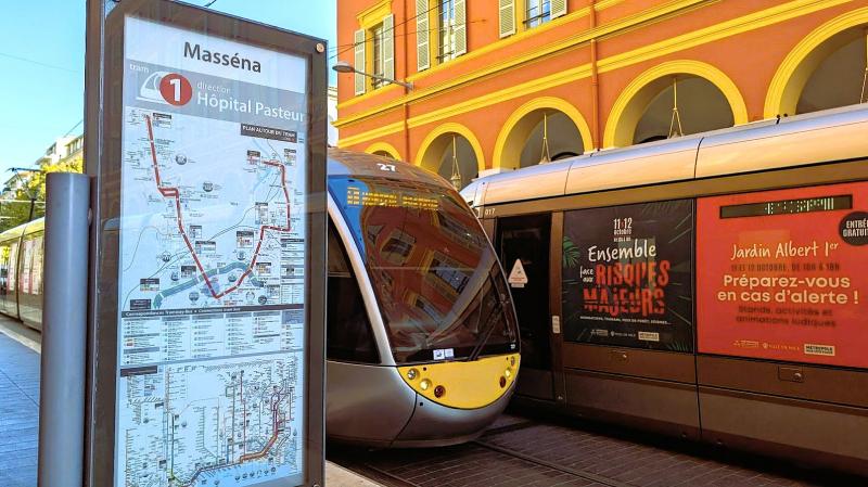 トラム停留所 マセナ