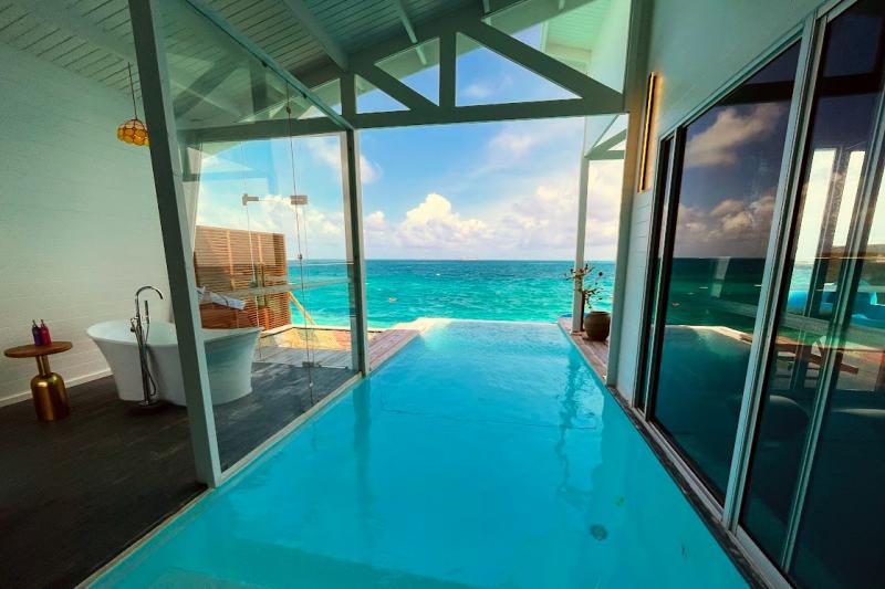 プールもこの長さ