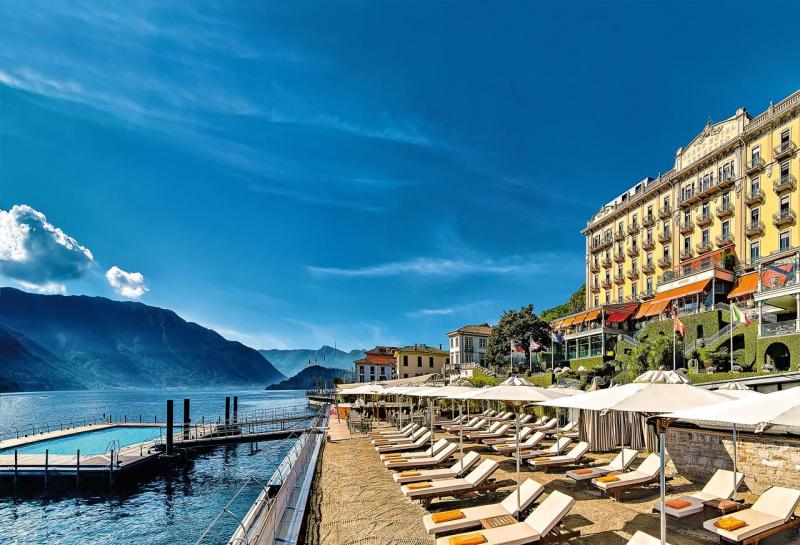 【グランド ホテル トレメッツォ（イタリア・コモ湖）】避暑地としても有名なコモ湖の岬にある5つ星ホテル「グランド ホテル トレメッツォ（Grand Hotel Tremezzo）」。広大な敷地内に建つアール・ヌーボー様式のホテルの歴史は100年以上で、美しいレイクビューはもちろんのこと、さまざまな木々や花々に囲まれてゆったりとした休暇を過ごすことができます。プライベートビーチ、3つのプール、湖をクルージングできるボートも用意され、その中へ一歩足を踏み入れれば、一気に気分が高まるはず！