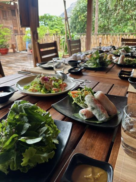 旅行中は野菜不足になりがちですが、ここでは心配無用ですね♪