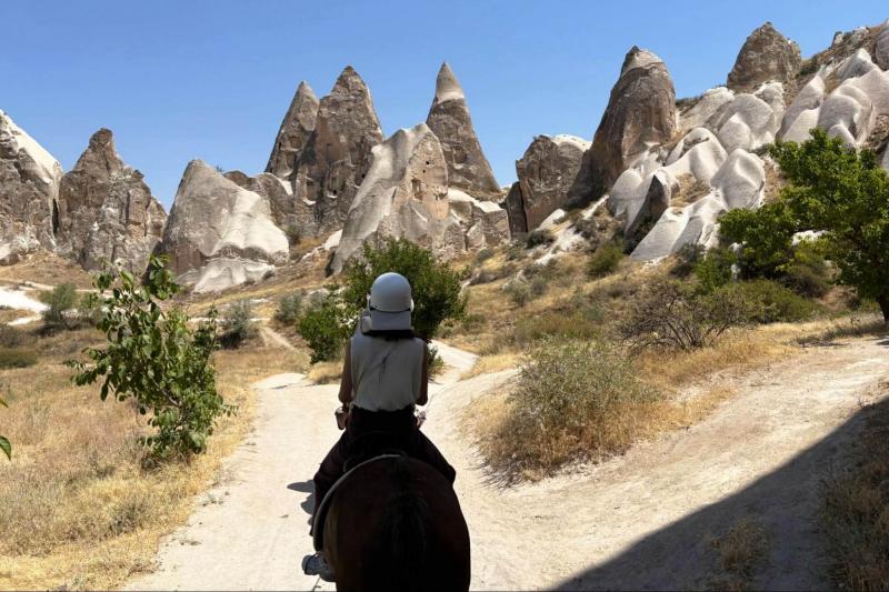 ギョレメ渓谷での乗馬体験