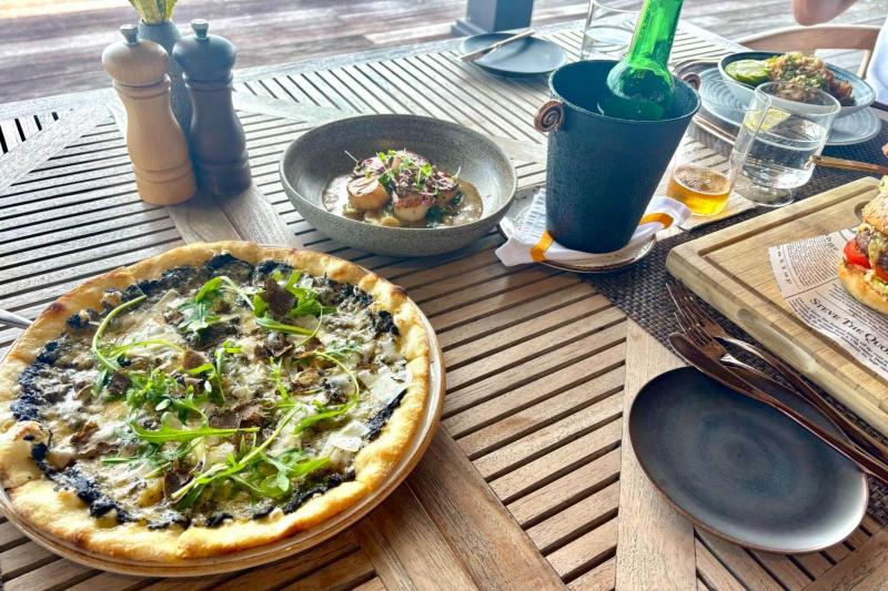 クダドゥでのランチ