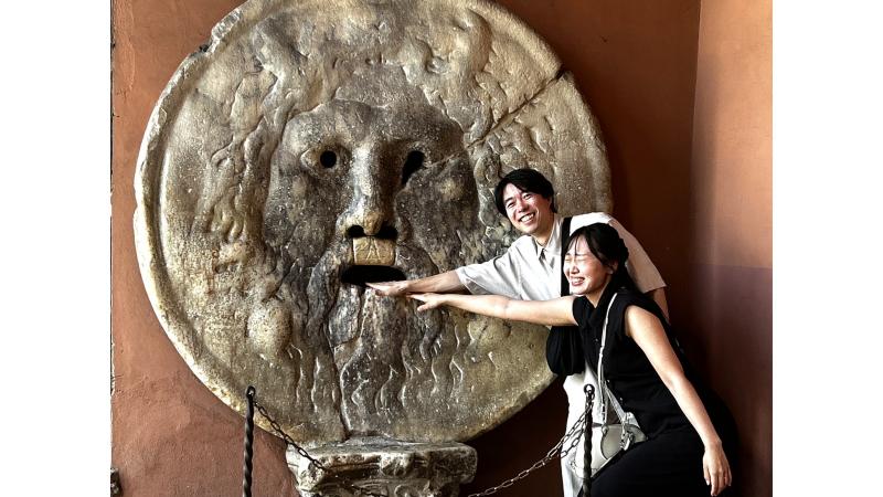 ローマでは、真実の口に手を入れことが出来て満足！ 楽しかった！！