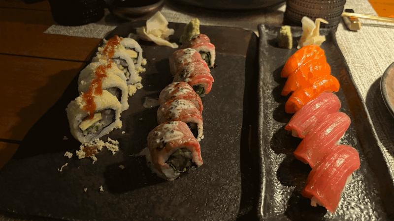 新鮮なお寿司を堪能。和牛のお寿司は口の中でとろけます
