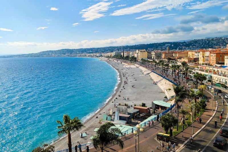 階段途中の景色