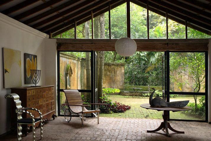 ルヌガンガ Lunugangaベントータスリランカ建築の父ジェフリー・バワが生涯をかけて造り育てた理想郷といわれた自宅別荘。開放的な庭園や見どころ溢れる内部が圧巻。